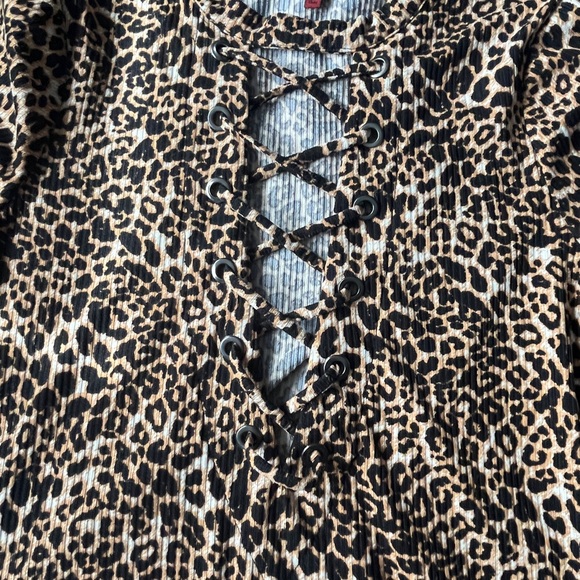 Cheetah print Women’s Lace Up Shirt - Picture 2 of 3